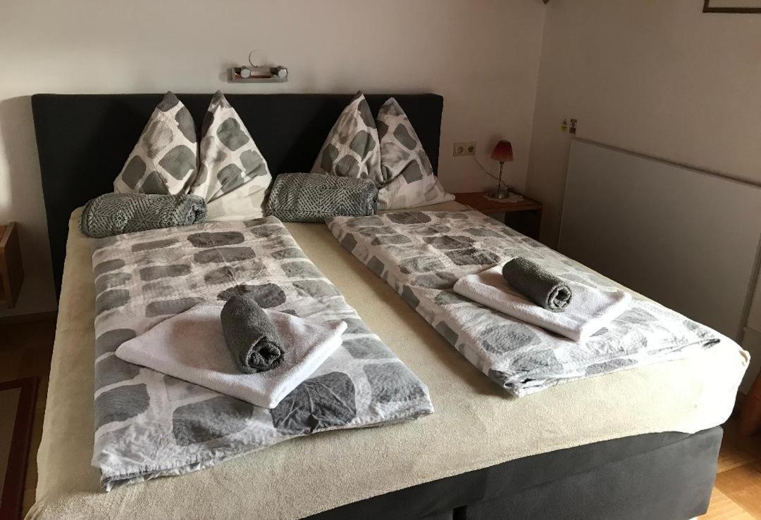 Ferienwohnung Und Zimmer Kassar Bikertipp Mauterndorf  Exteriér fotografie